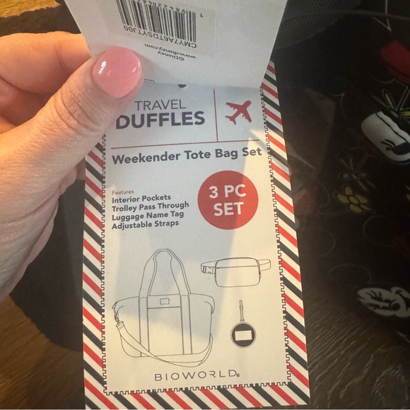 Minnie Mouse Weekender Tote 3 piece bag set - Picture 2 of 12